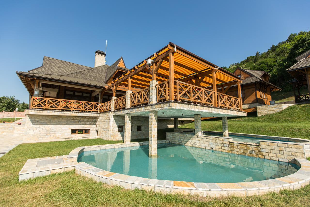 Etno Naselje Vrdnicka Kula Bed and Breakfast Vrdnik Εξωτερικό φωτογραφία
