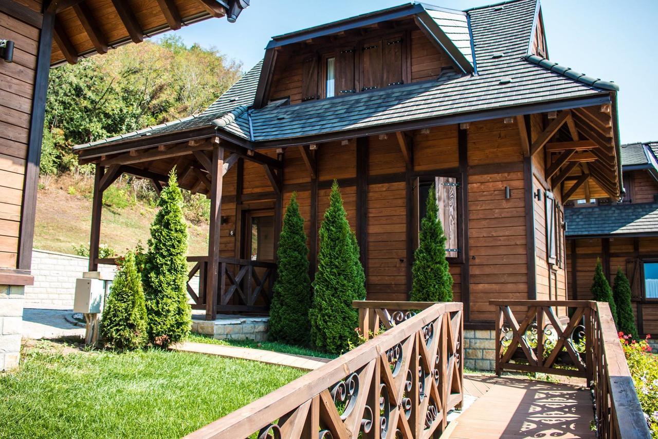 Etno Naselje Vrdnicka Kula Bed and Breakfast Vrdnik Εξωτερικό φωτογραφία